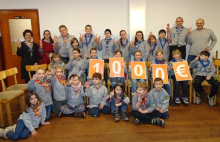 Hinten rechts: Jochen Hirschmann, Vorsitzender ÖDP Ortsverband, links davon: Matthias Leibing von der FeG. Hinten rechts: Jochen Hirschmann, Vorsitzender ÖDP Ortsverband, links davon: Matthias Leibing von der FeG.